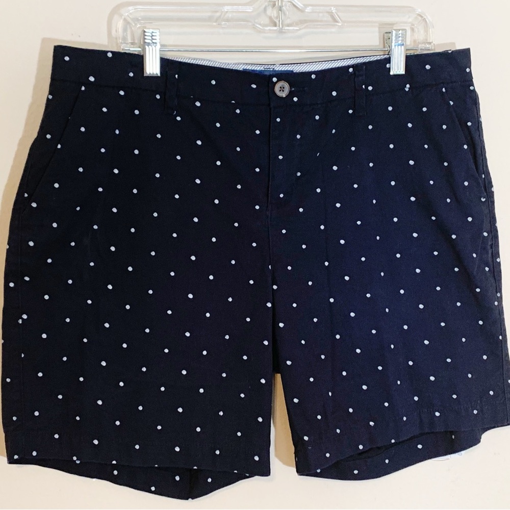 Old Navy (size 14) Everyday Khaki Navy with Polka Dot Shorts - Picture 2 of 9